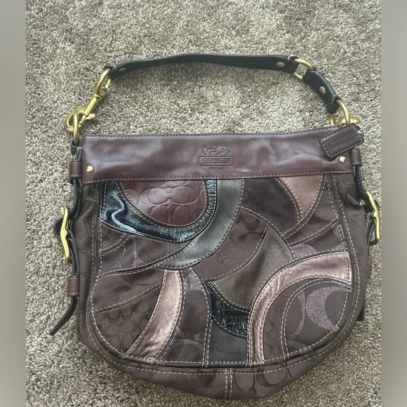 COACH Signature Zoe Mosaic Patchwork Hobo Bag and Wallet - Picture 4 of 14